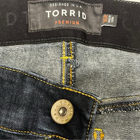 Torrid Bombshell Skinny Dark Wash Jeans Size 16R - Picture 6 of 9